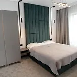 Apartment Parliament House