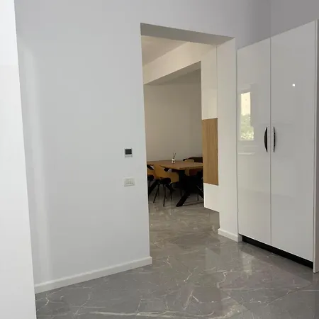 Parliament House Apartman *