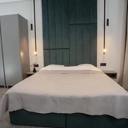 Parliament House Apartment *